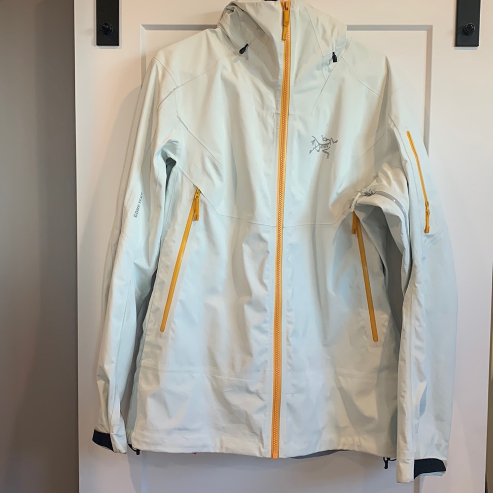 Arc’teryx, Women’s Large, Ski Jacket (shell), White